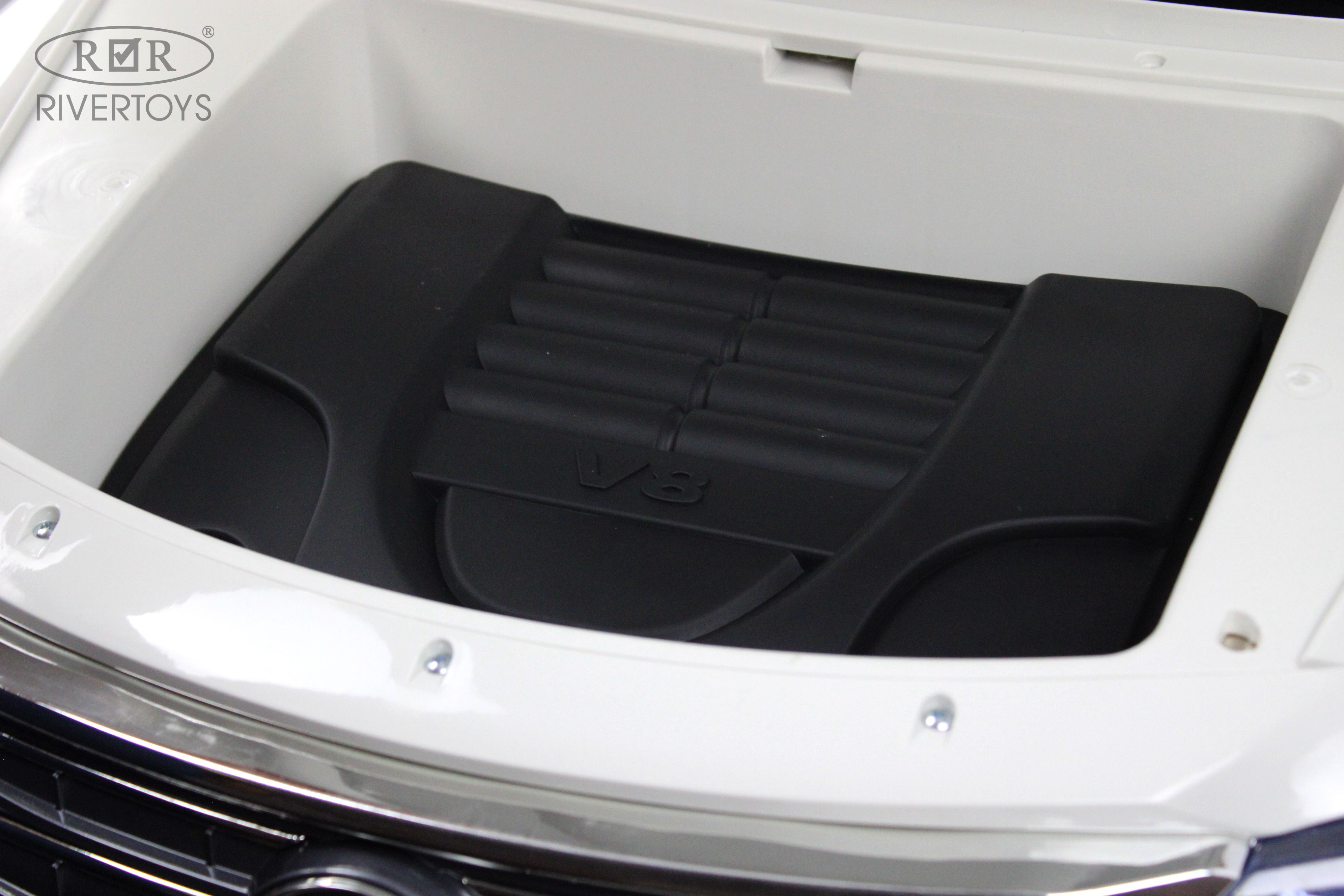 Купить Детский электромобиль RIVERTOYS Lexus LX570 Y555YY